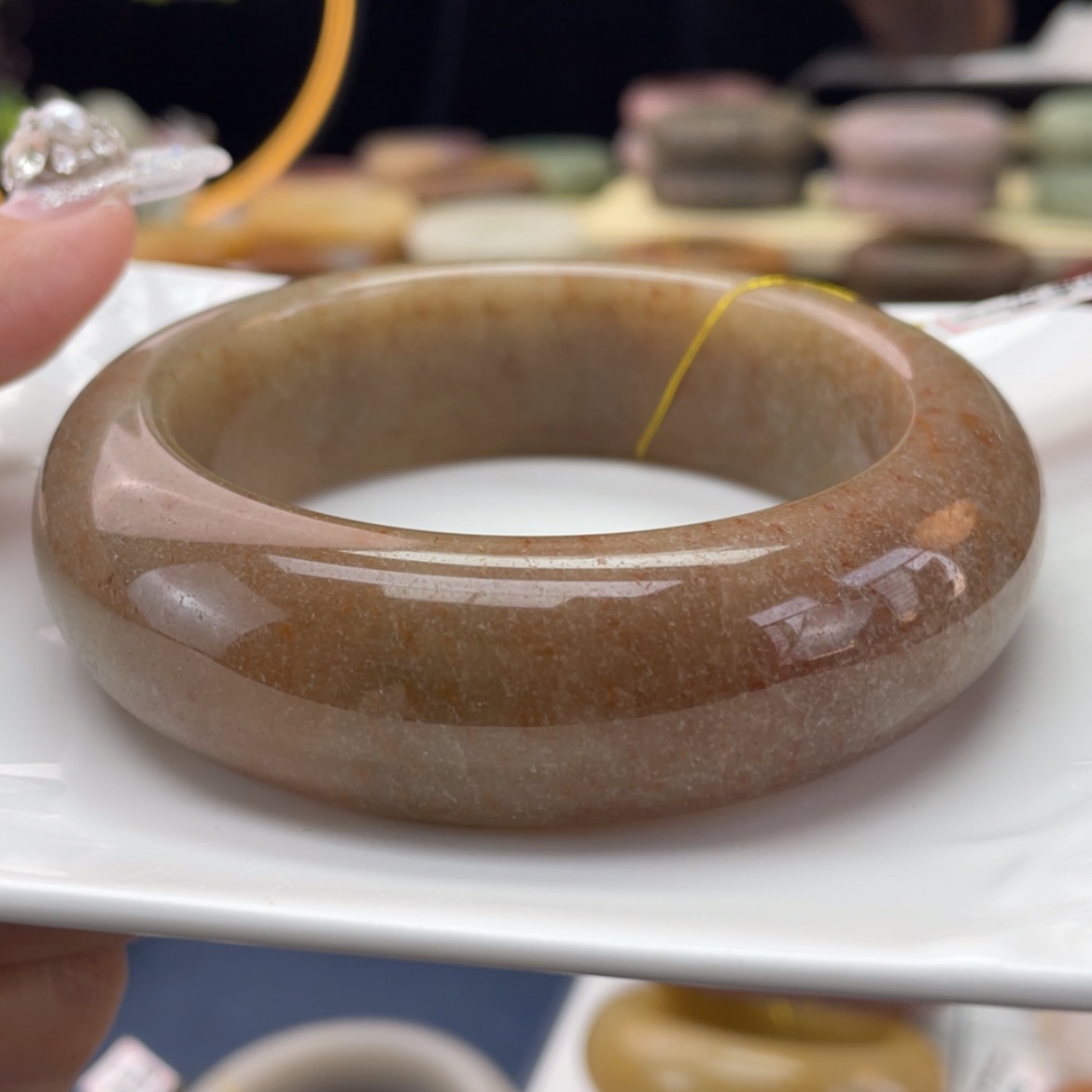 【闪购商品】石英质玉手镯未镶嵌丁*