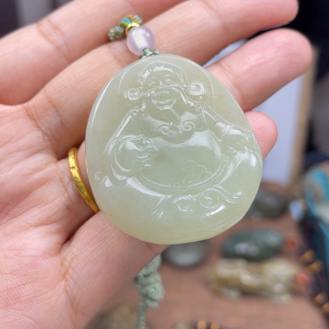 和田玉颈饰未镶嵌