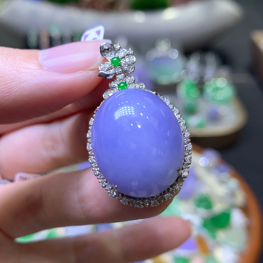 【闪购商品】翡翠颈饰18K金镶嵌翡翠吊坠项链