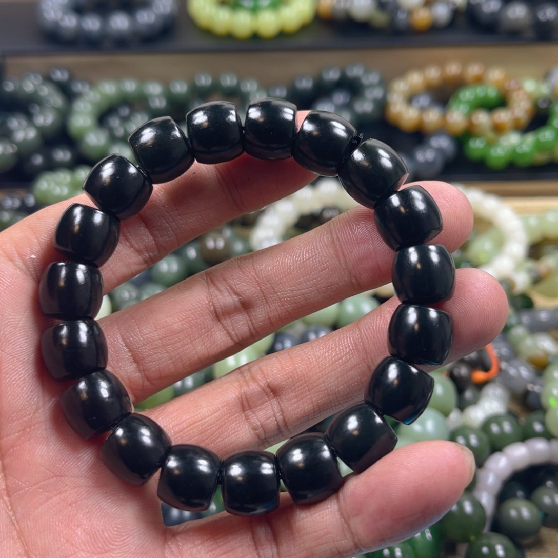 和田玉手串未镶嵌