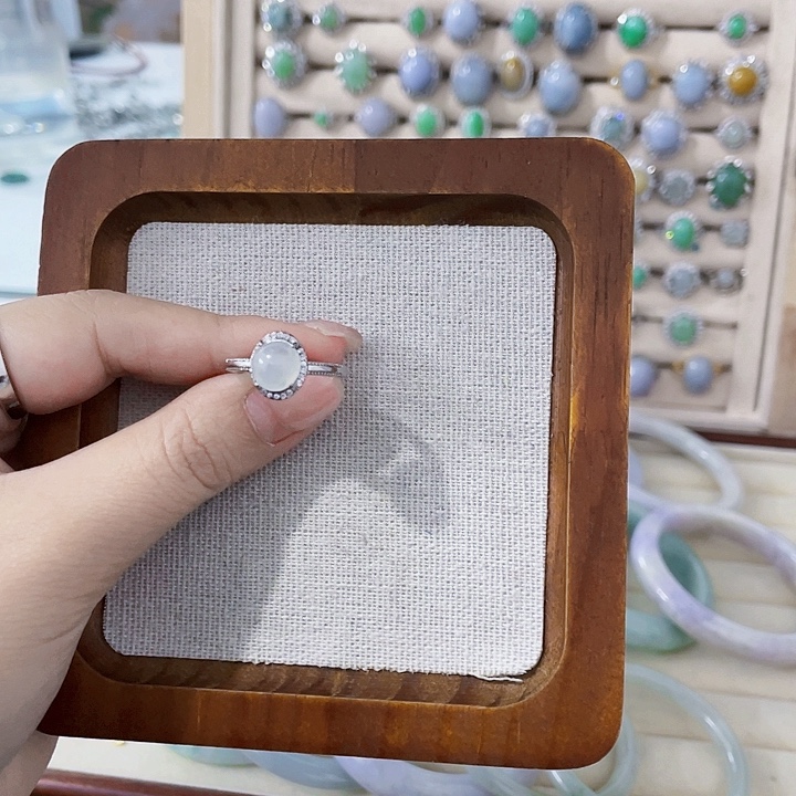 翡翠未镶嵌颈饰天然翡翠Ａ货