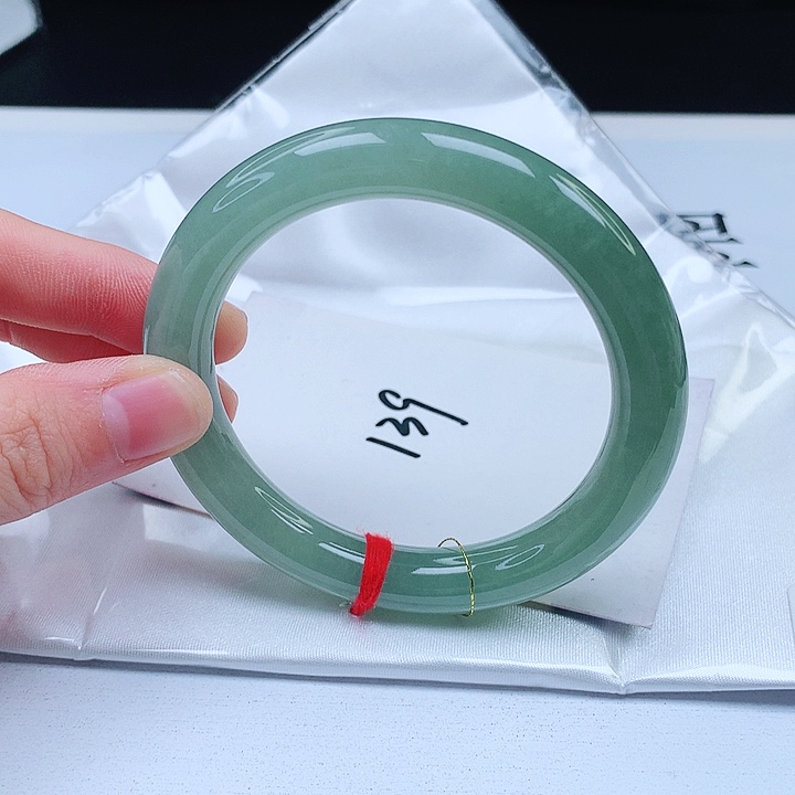 翡翠手镯（圆镯）未镶嵌缅甸天然a货手镯55