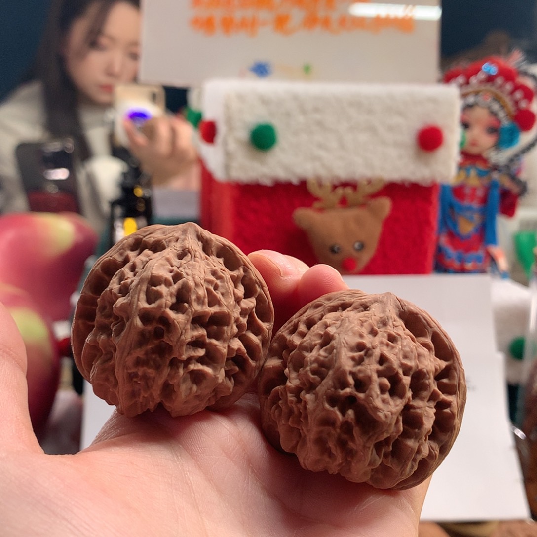 文玩核桃吊坠41 野牛