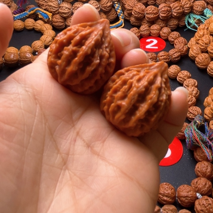 文玩核桃吊坠手捻