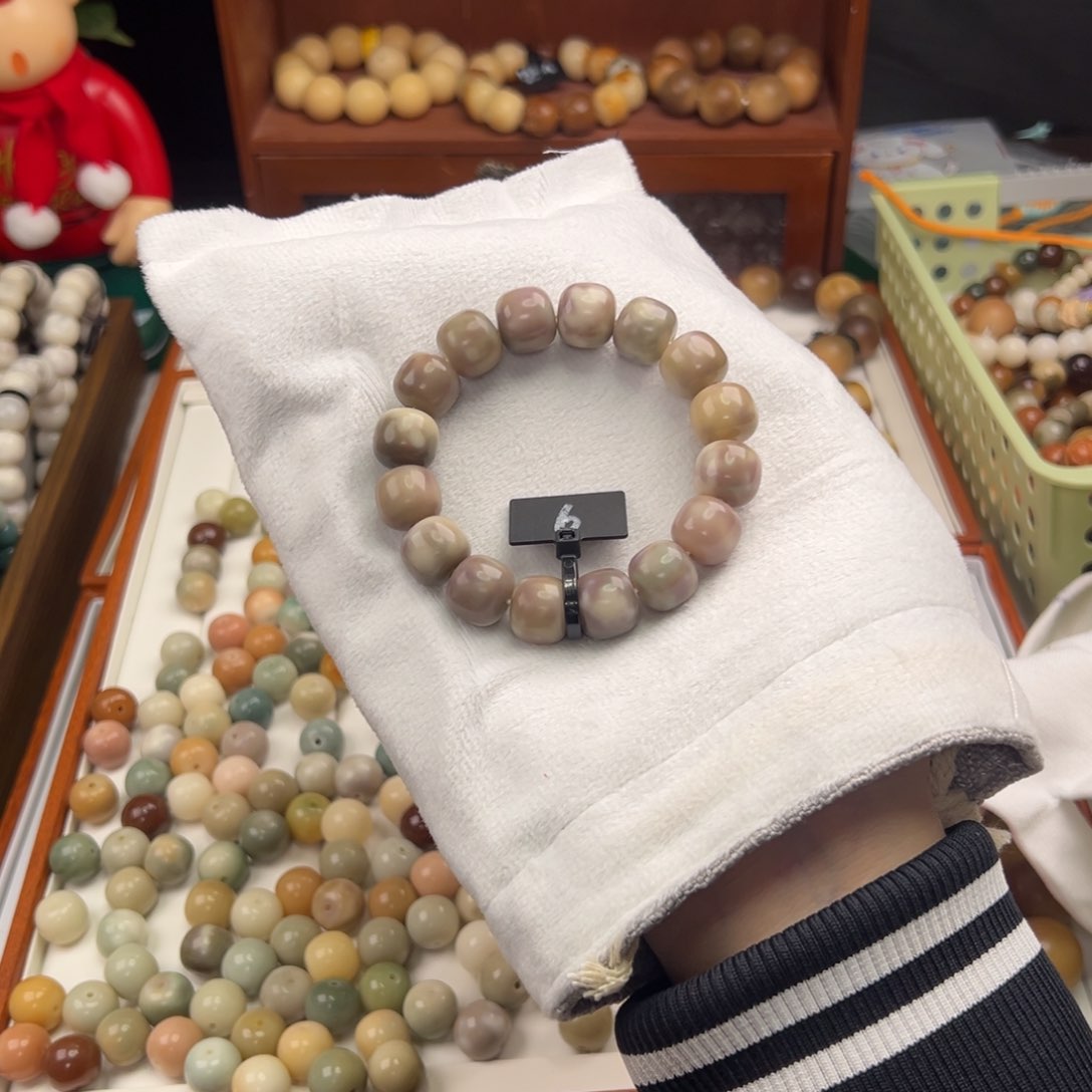 菩提根/象牙果手串福利默认微微瑕幽兰拿铁