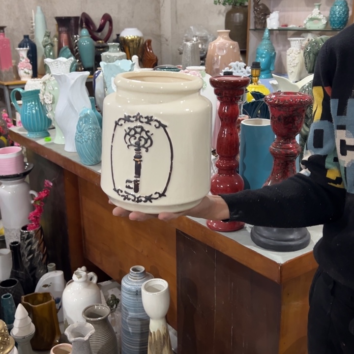 摆件高度21厘米口径12厘米微瑕捡漏