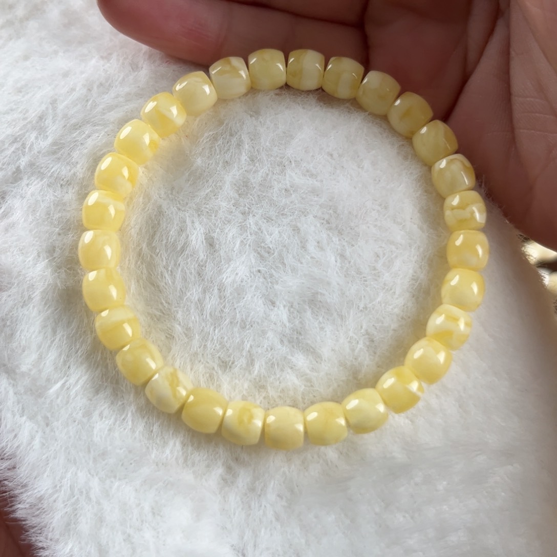 琥珀裸石未镶嵌蜜蜡