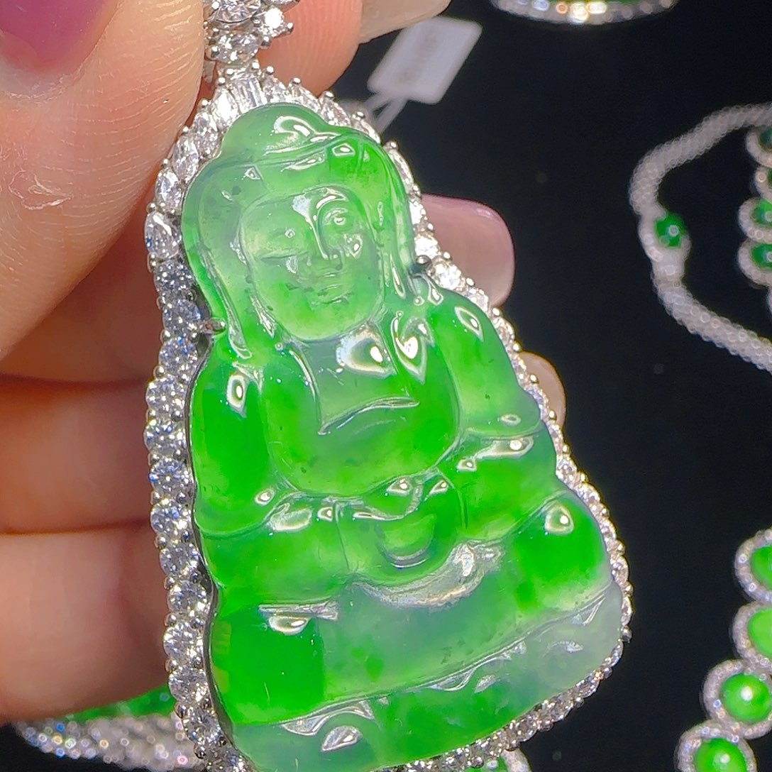 翡翠吊坠(赠链)银S925镶嵌