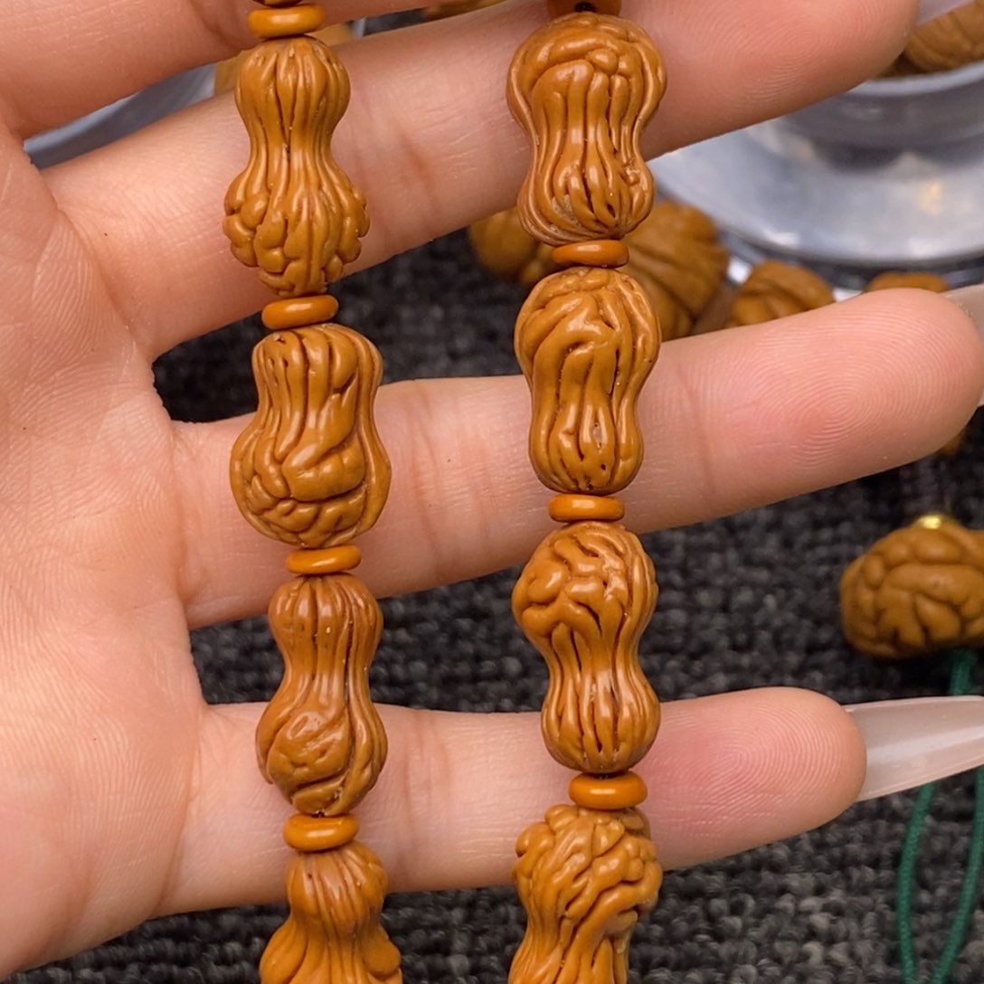 秦岭山脉龙纹桃核 13