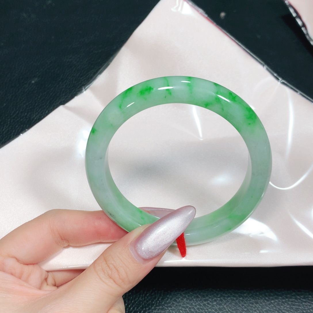 翡翠未镶嵌手镯天然翡翠手镯04