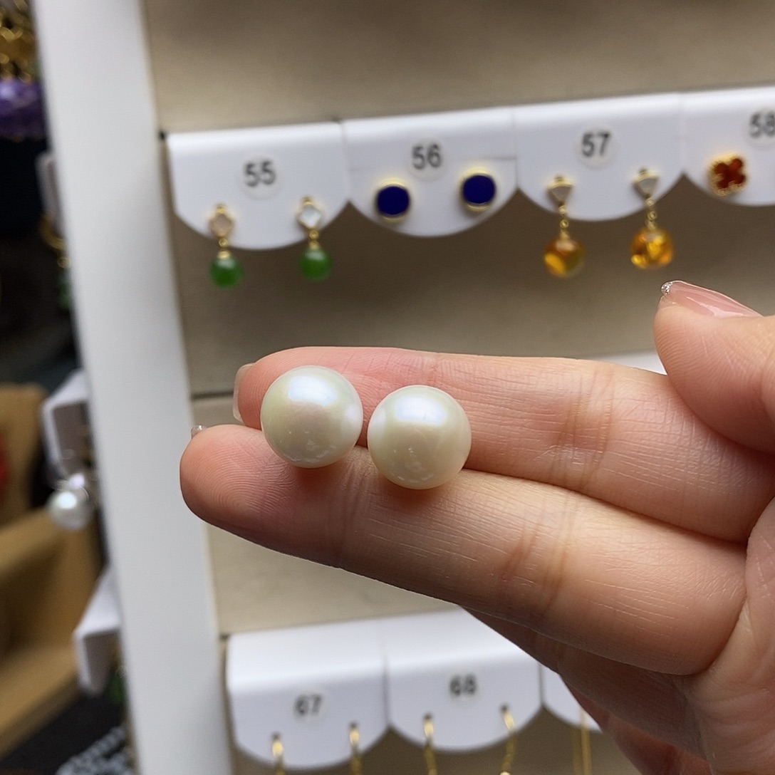 银S925镶嵌耳饰淡水珍珠