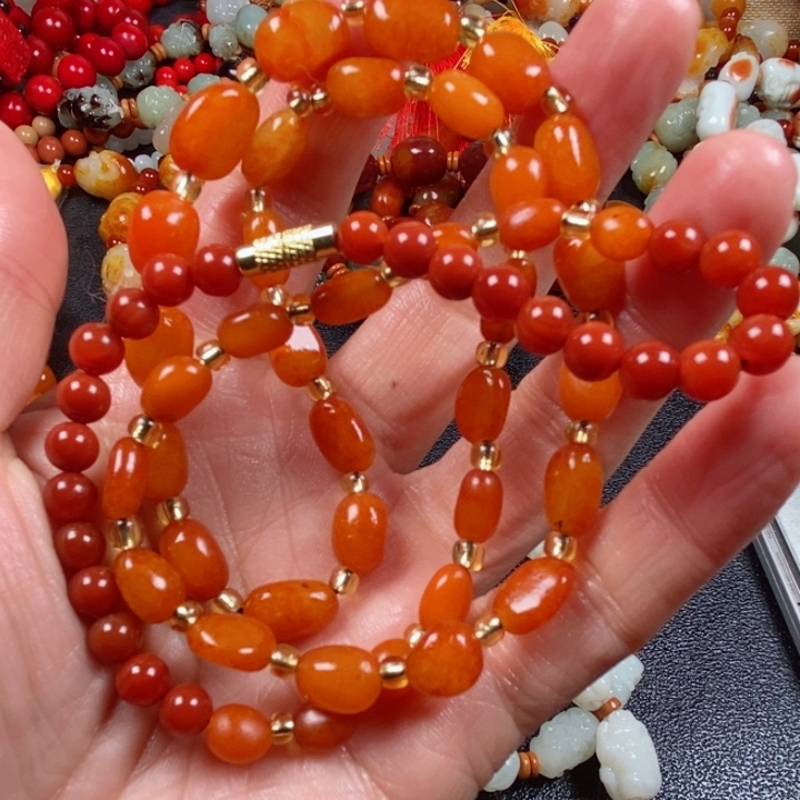 和田玉颈饰未镶嵌