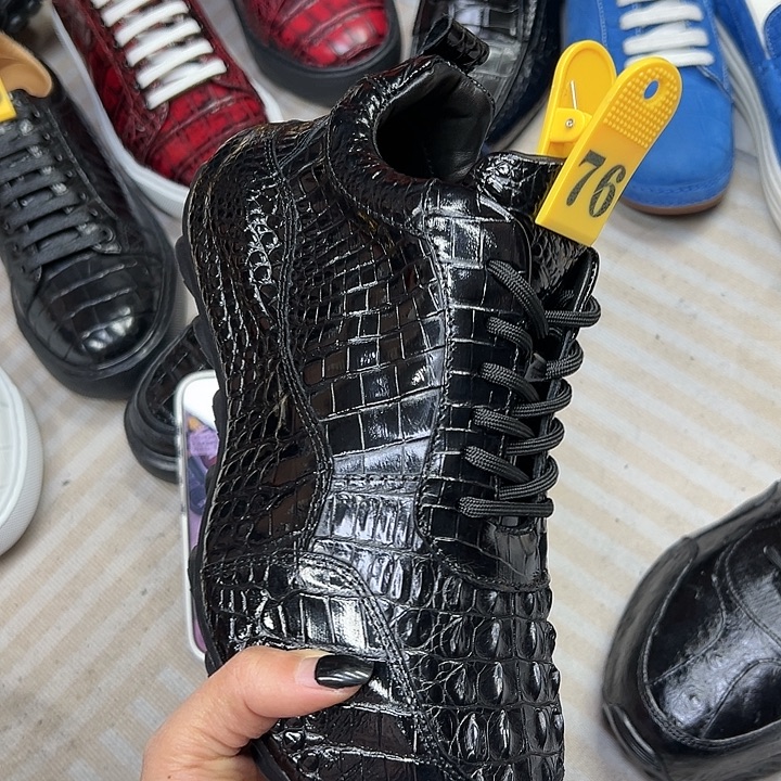 鳄鱼皮（革）鳄鱼皮包底休闲
