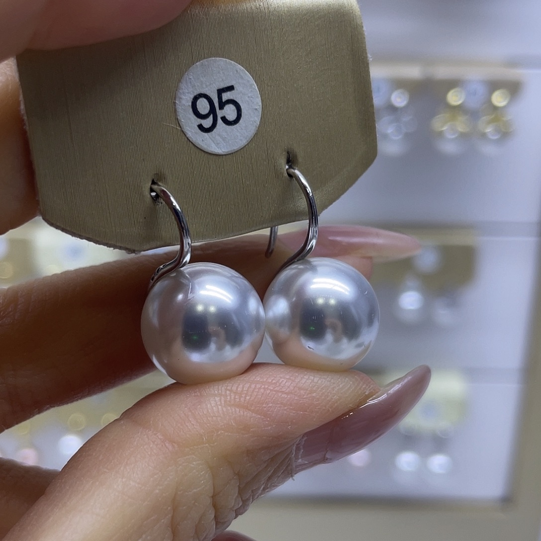 银S925镶嵌淡水珍珠耳饰