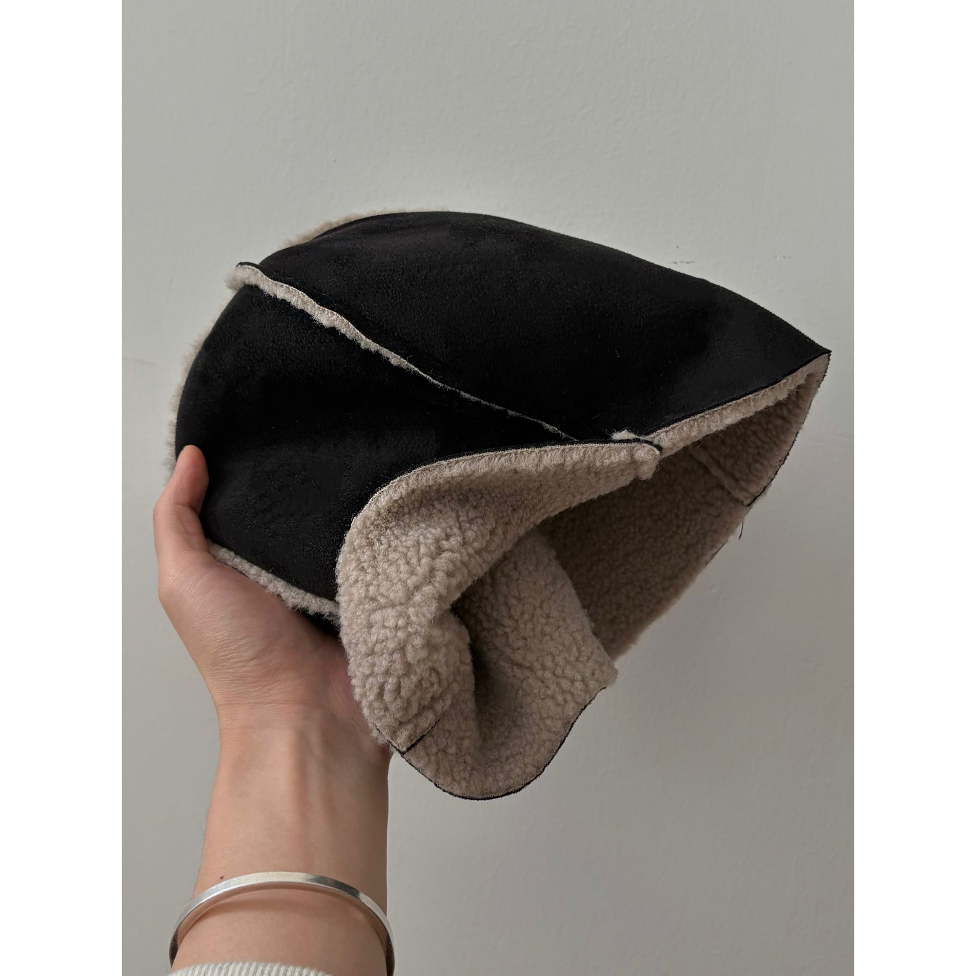 dannyandzee冬季复古毛边颗粒绒皮毛一体加厚保暖帽子905