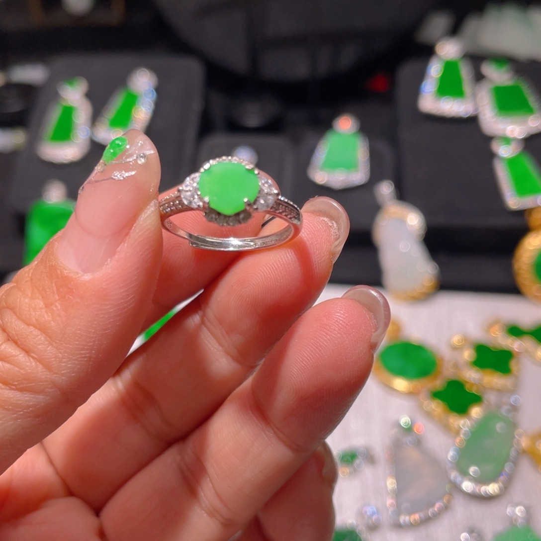 翡翠戒指银S925镶嵌精品