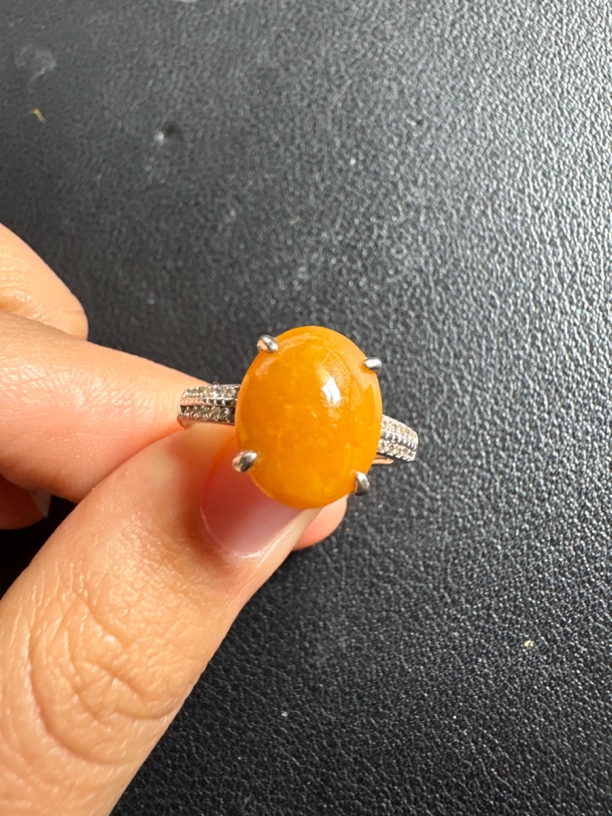 天然没的A货翡翠