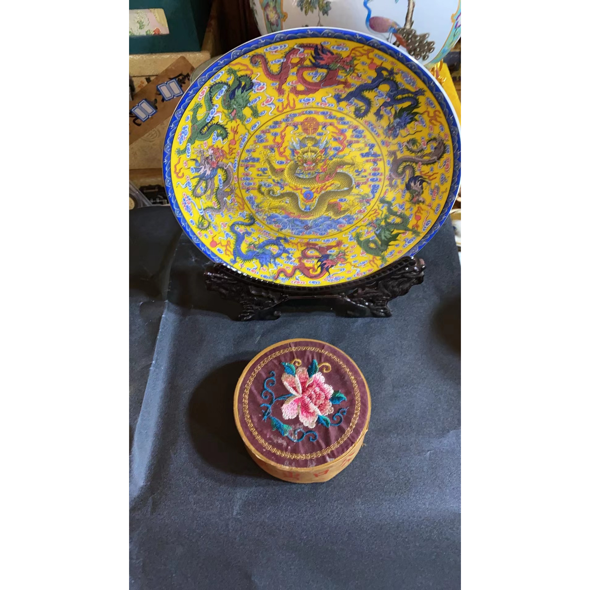 瓷盘圆盒摆件一个链接