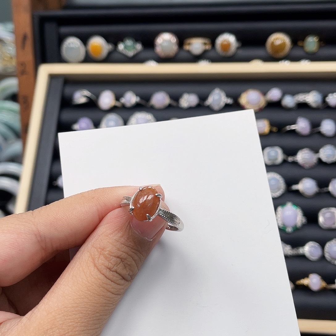 翡翠颈饰未镶嵌天然翡翠Ａ货