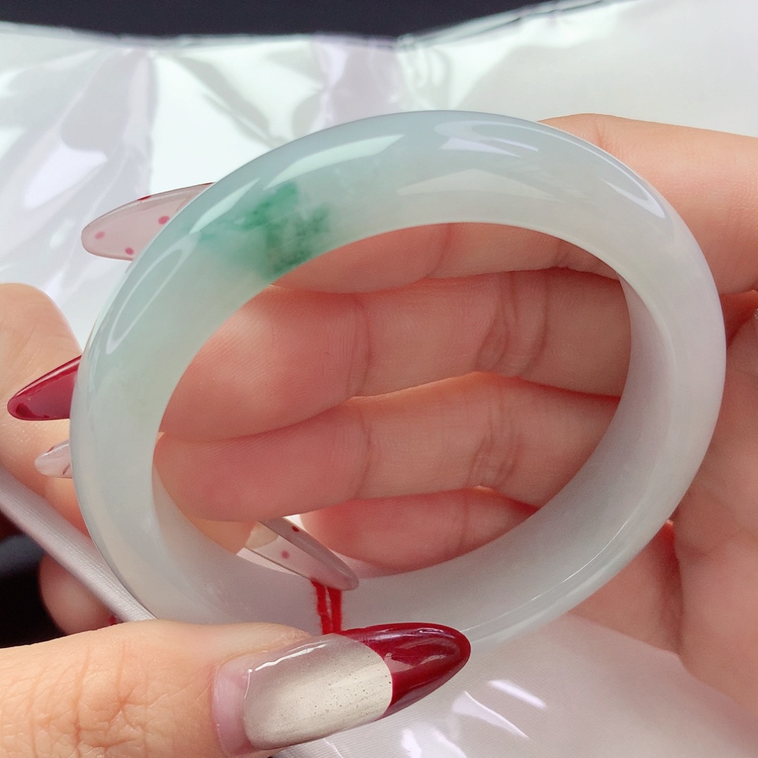 【闪购商品】翡翠手镯未镶嵌a 1