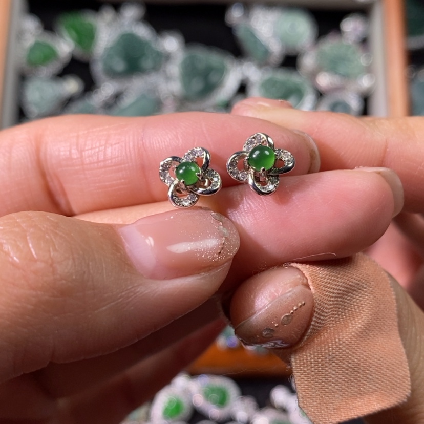 【闪购商品】翡翠颈饰银S925镶嵌天然