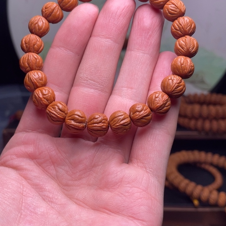 手串桃核11玉龙脊手串