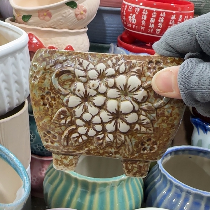 凑9块包邮，有孔，陶瓷花盆
