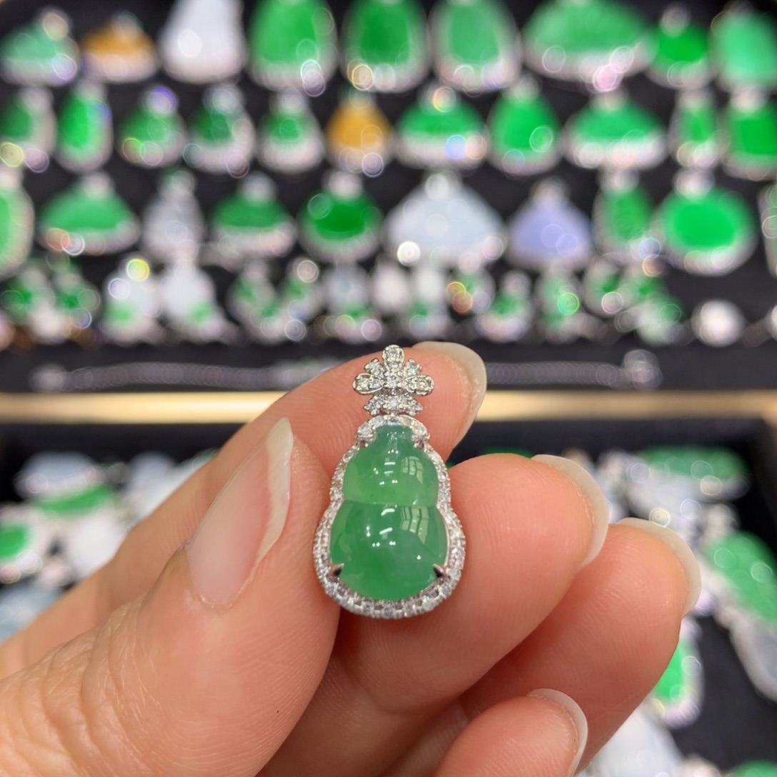 翡翠18K金镶嵌吊坠(不含链)