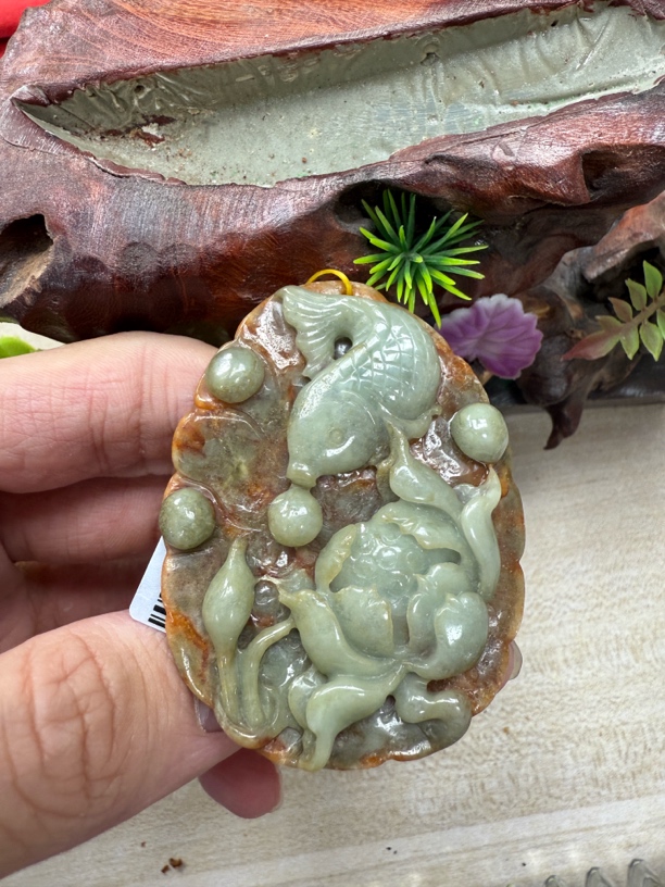 天然A货翡翠吊坠GQ0116137