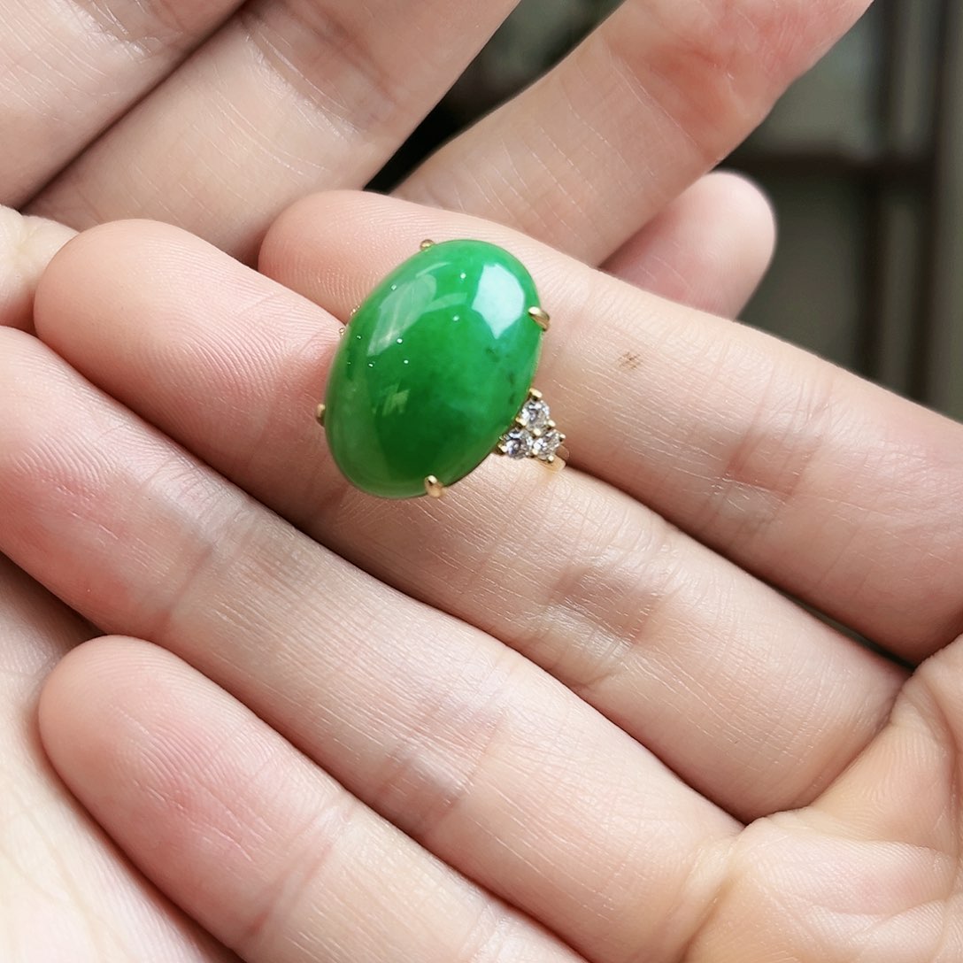 翡翠戒指18K金镶嵌戒指