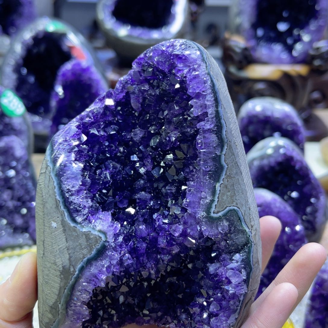 紫晶摆件未镶嵌紫水晶