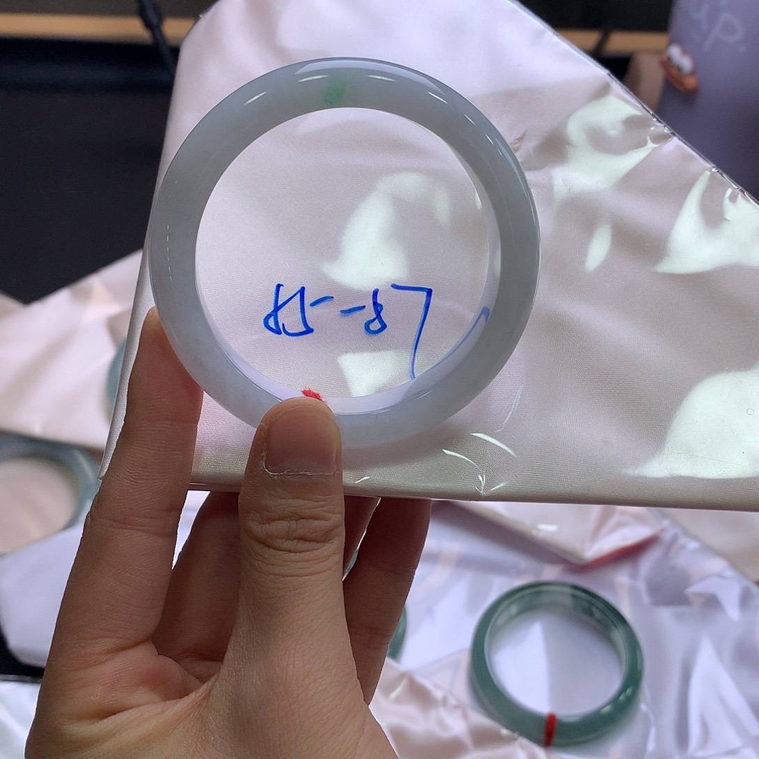 翡翠未镶嵌手镯翡翠