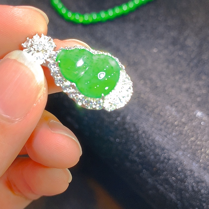 【闪购商品】翡翠颈饰银S925镶嵌翡翠