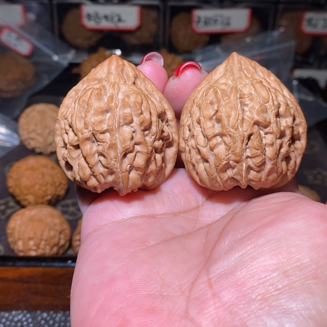 把件文玩核桃42坐佛