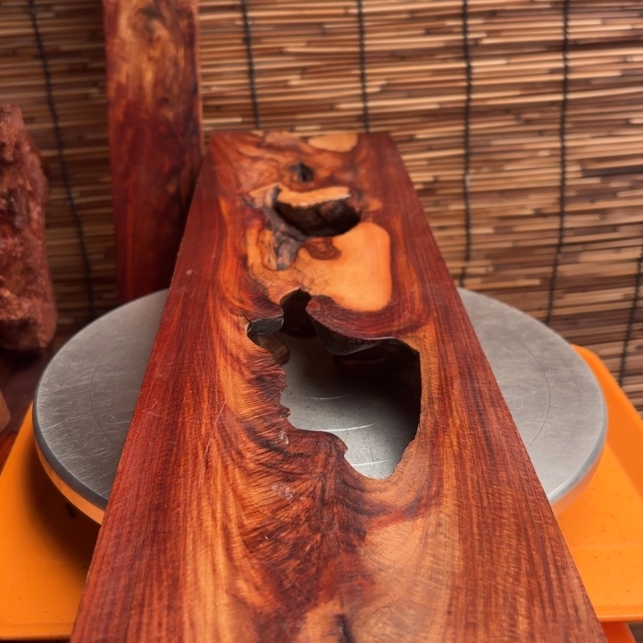 飞***刀大叶紫檀（黑酸枝木类）