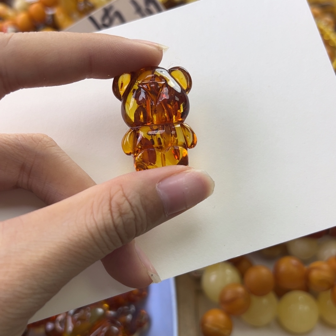 琥珀珠宝奇石未镶嵌