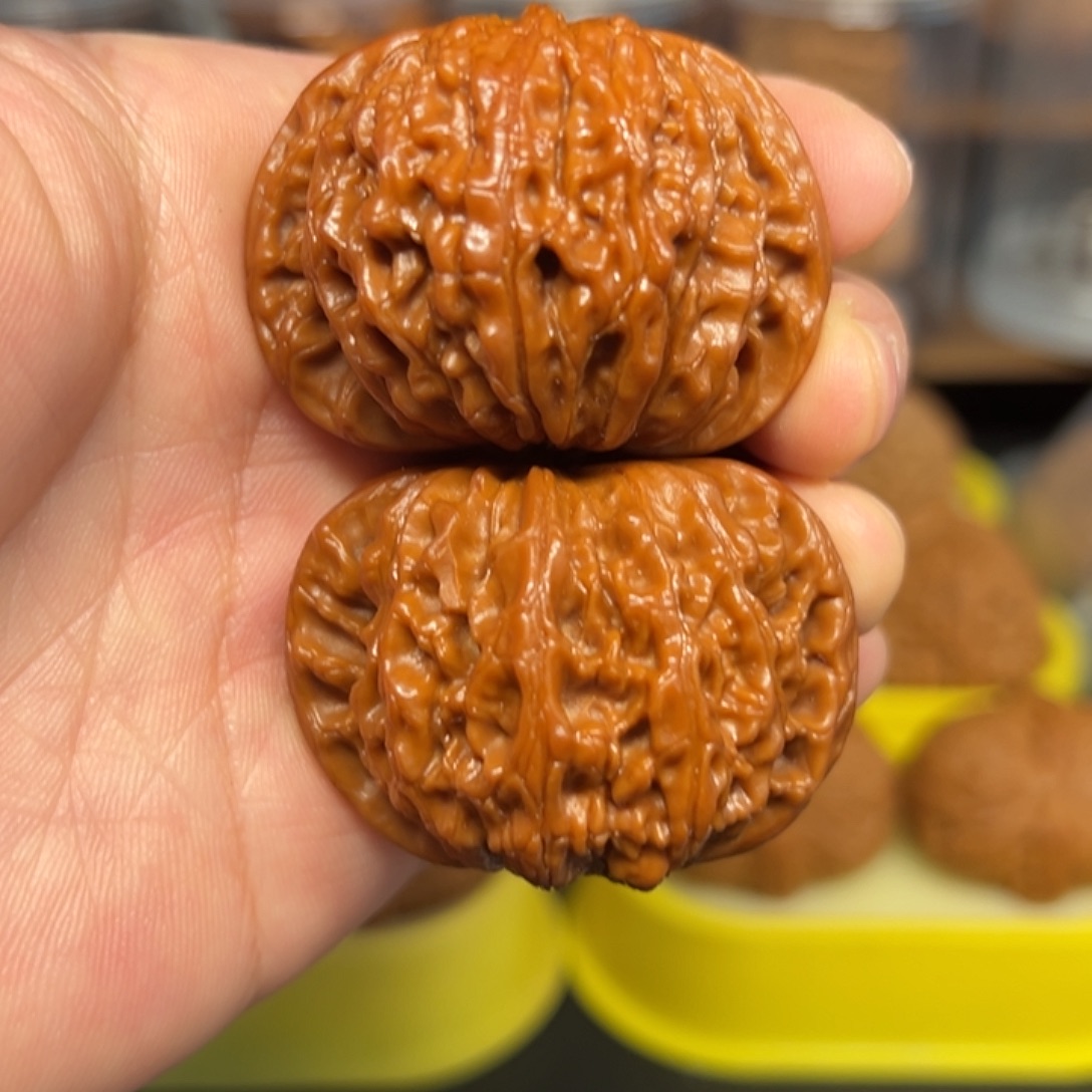 文玩核桃吊坠山地磨盘尺46