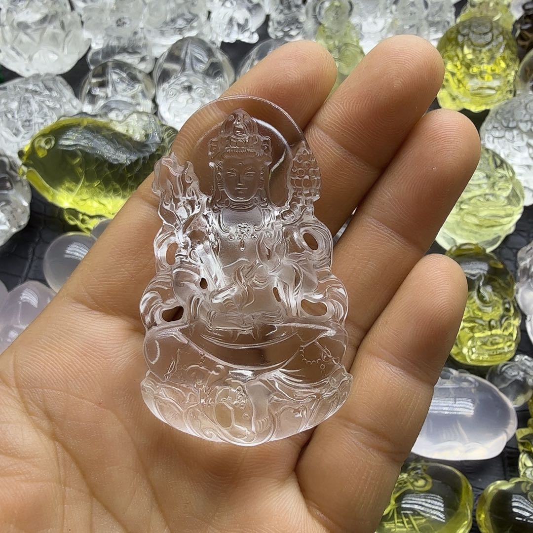 未镶嵌颈饰水晶吊坠