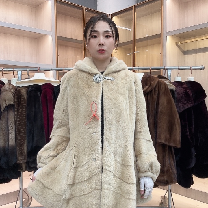 米黄连帽中长款0675