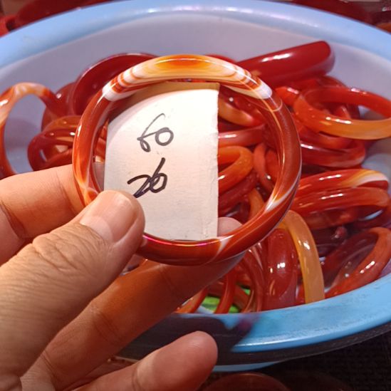 玛瑙/玉髓未镶嵌手镯