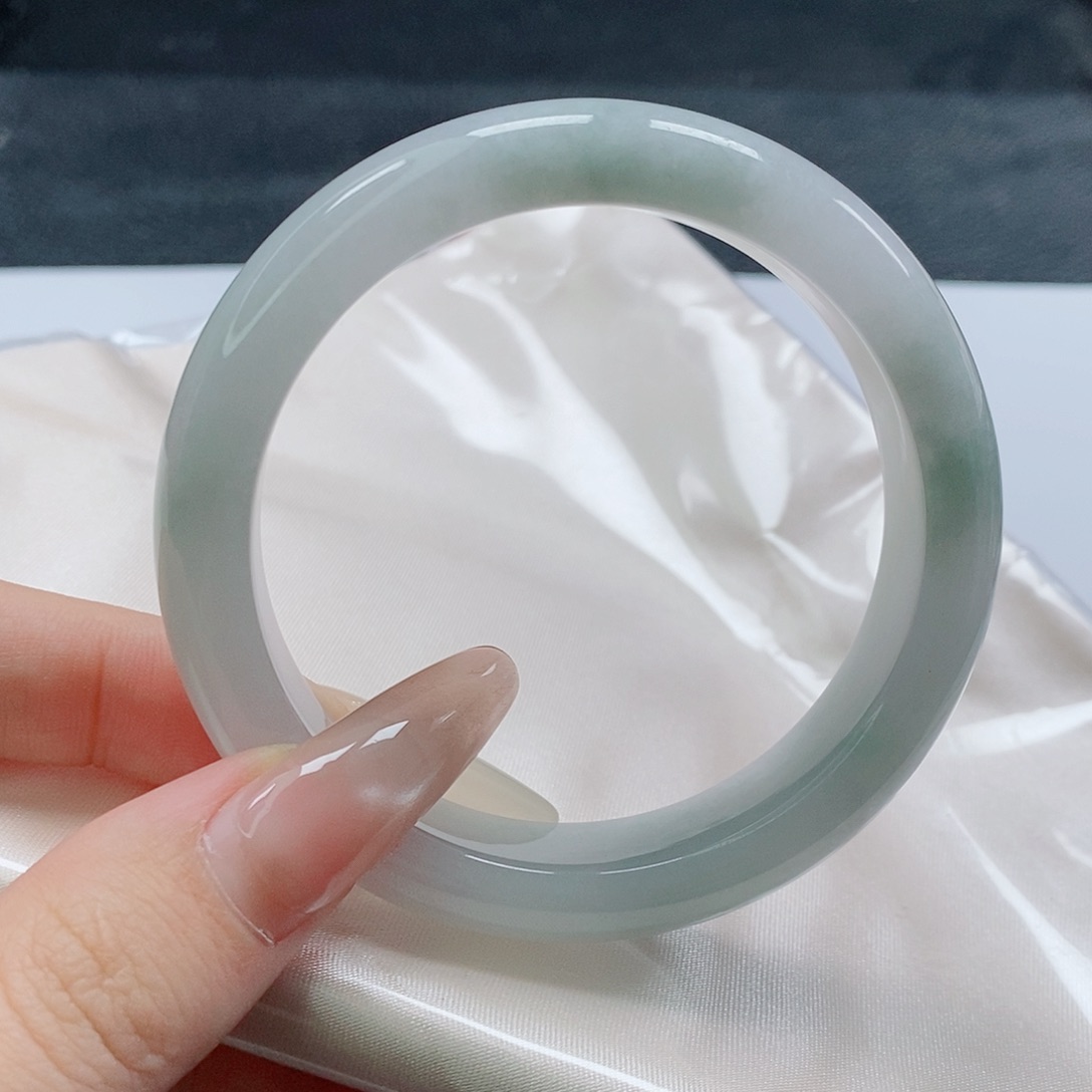 【闪购商品】未镶嵌手镯翡翠548号