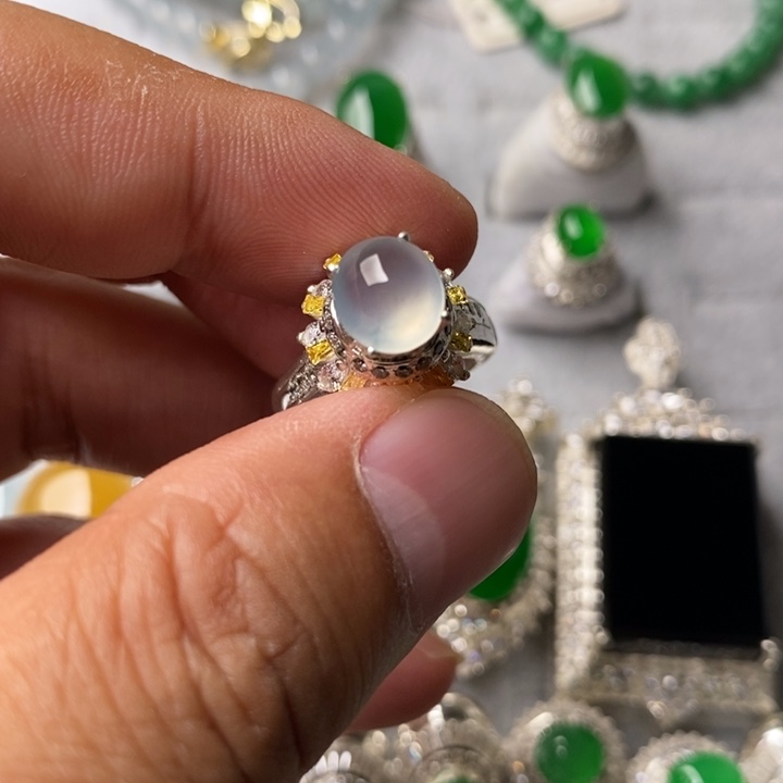 未镶嵌定制翡翠高冰8.6mm