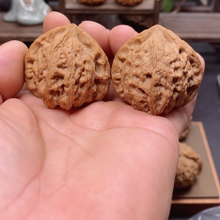 文玩核桃把件血滴子