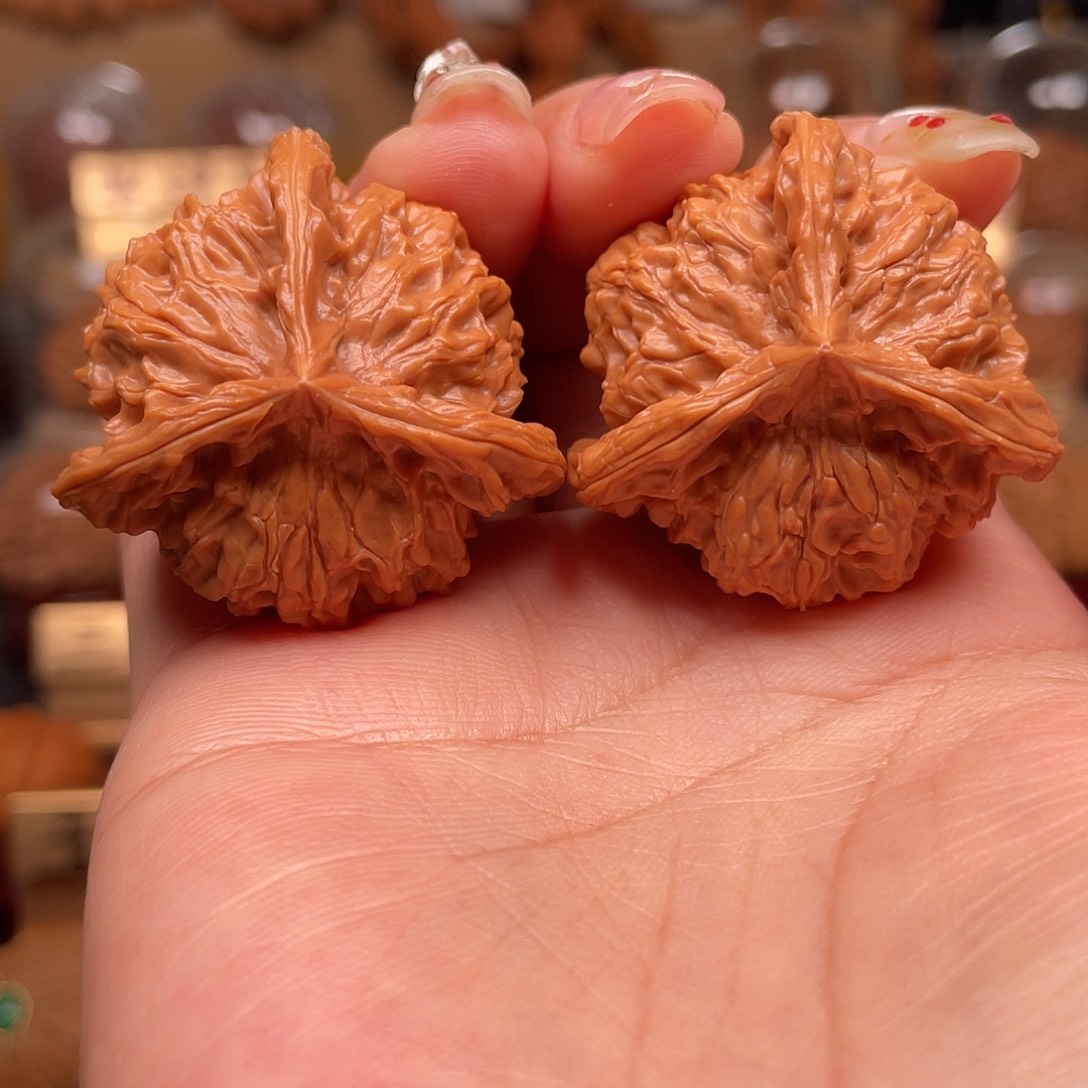 文玩核桃把件38三棱