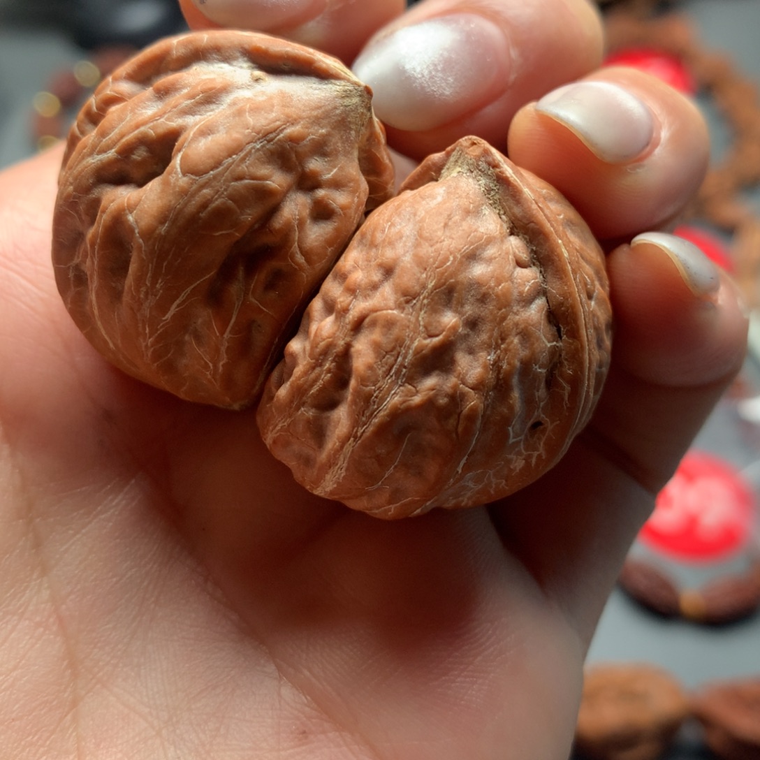 看***客核桃150磕尖瑕疵品