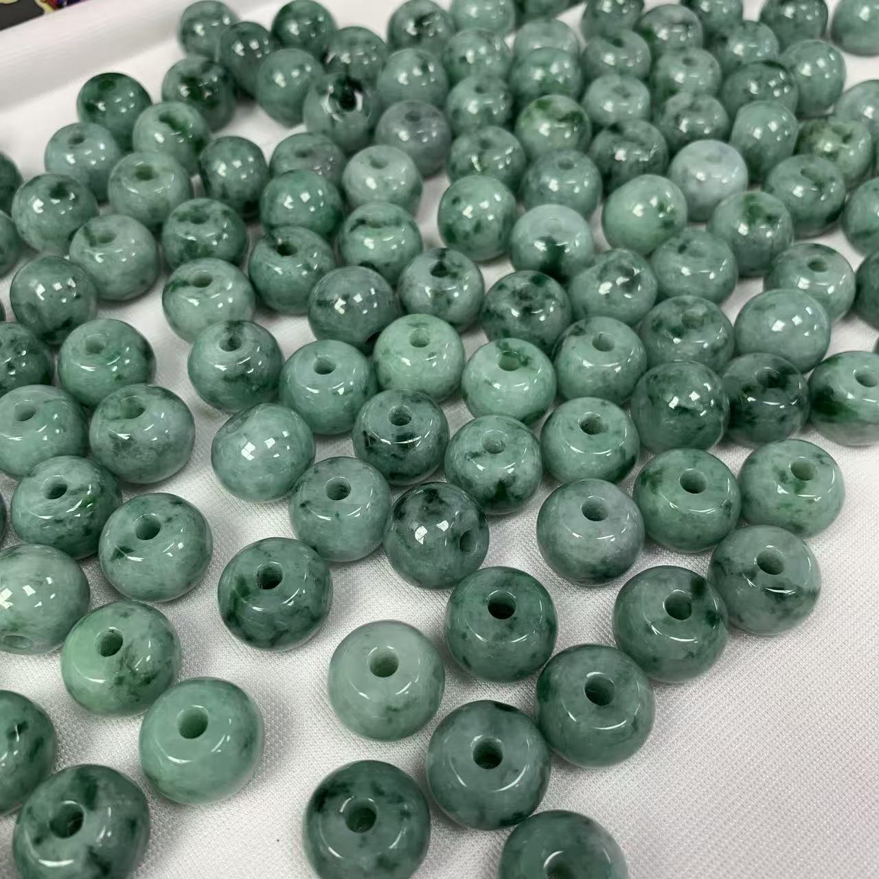 天然A货翡翠国风款飘绿花满绿路路通男女同款玉坠-多样性发其一