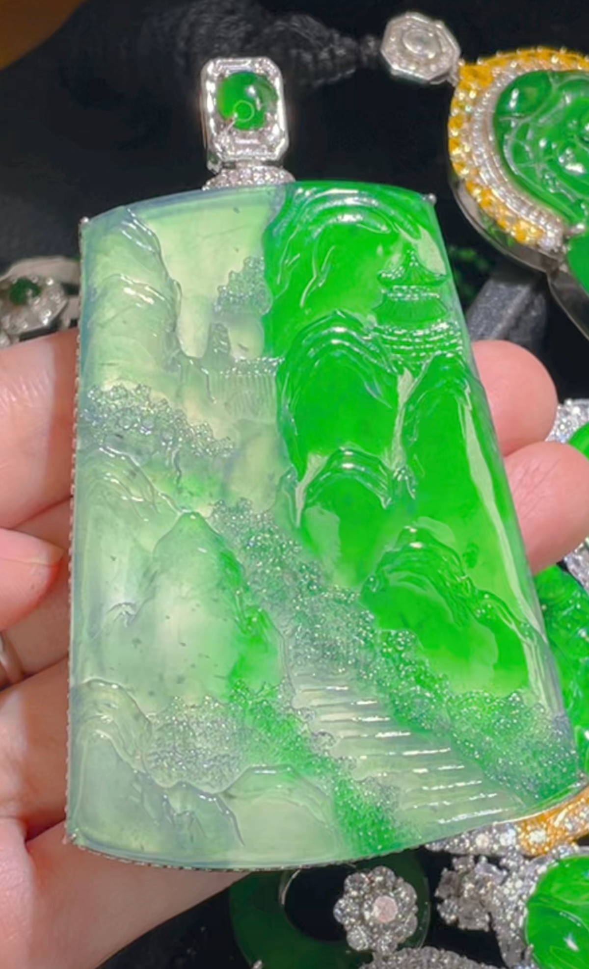 天然翡翠a货吊坠