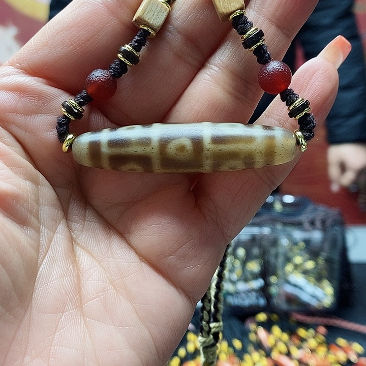 玛瑙/玉髓颈饰合金