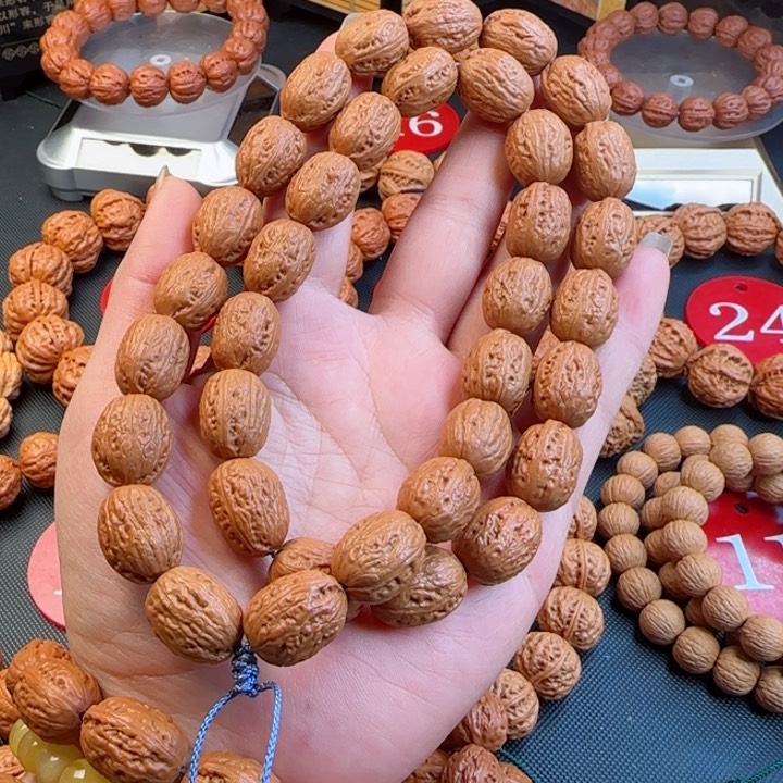 文玩核桃手串36颗脖挂