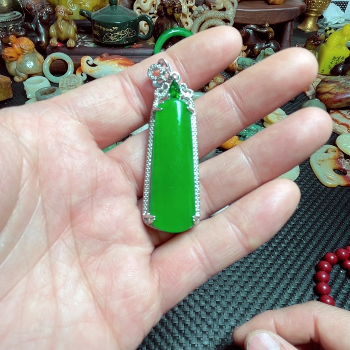 滴血莲花菩提把件